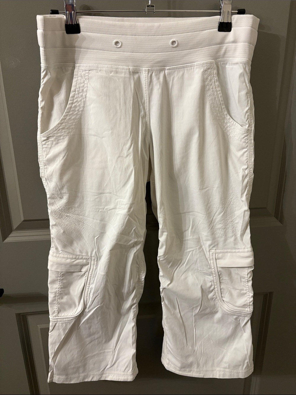 Lululemon White Cargo Capri Pants with Rib Waist Dance Studio